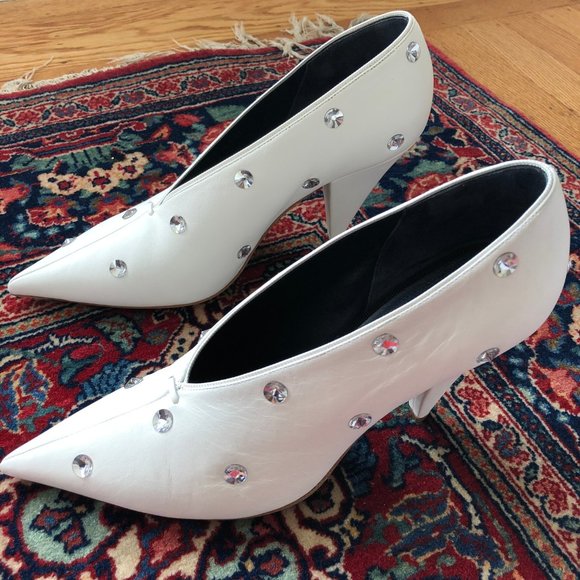 *SOLD* BNWT Celine V-Neck Crystal Embellished Pumps 38.5